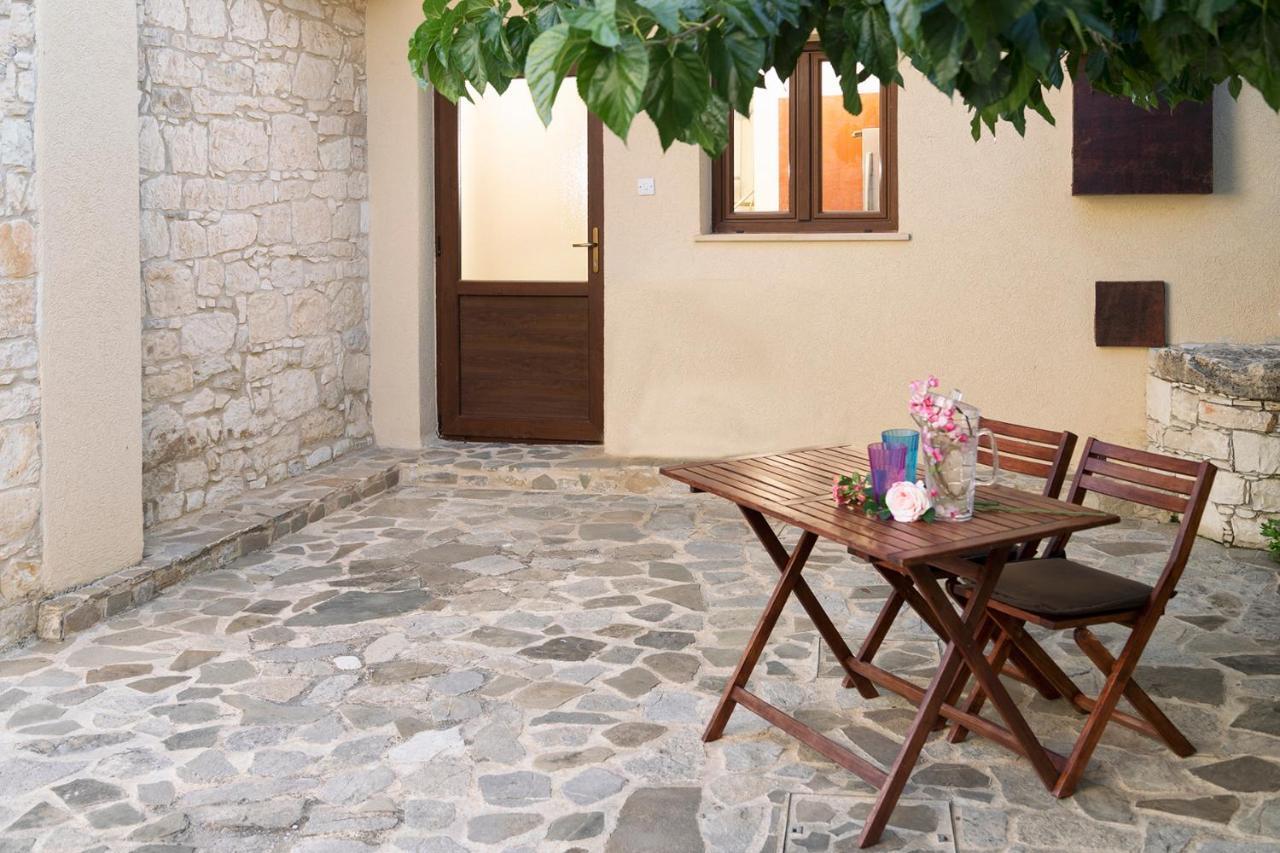 Salamiou Stone House Paphos Exterior foto